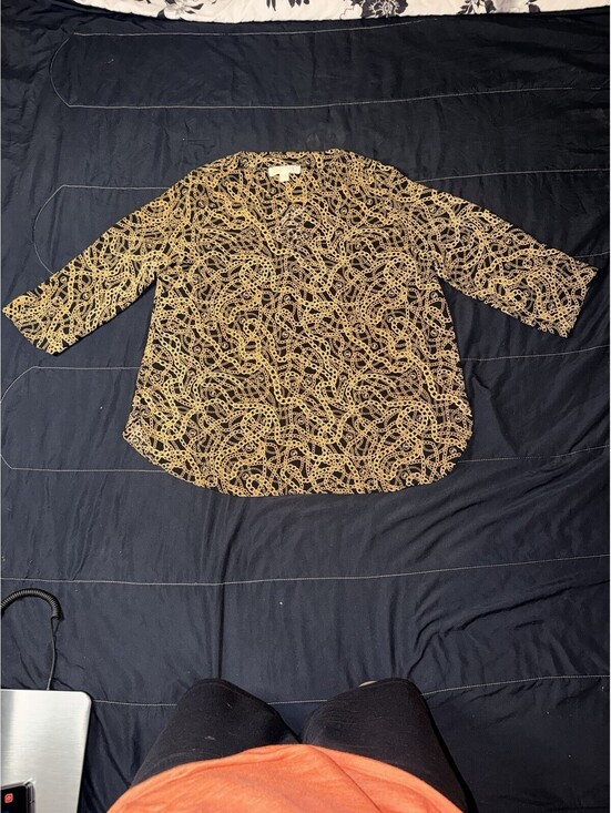 Michael Kors Tops - Michael Kors V- Neck Top Black and Gold Chain Size XLarge Women's